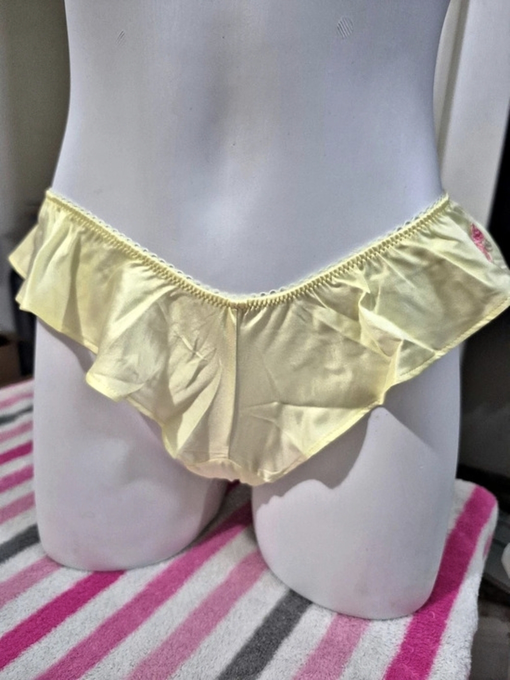 Victoria's Secret Flutter Brazilian Panty